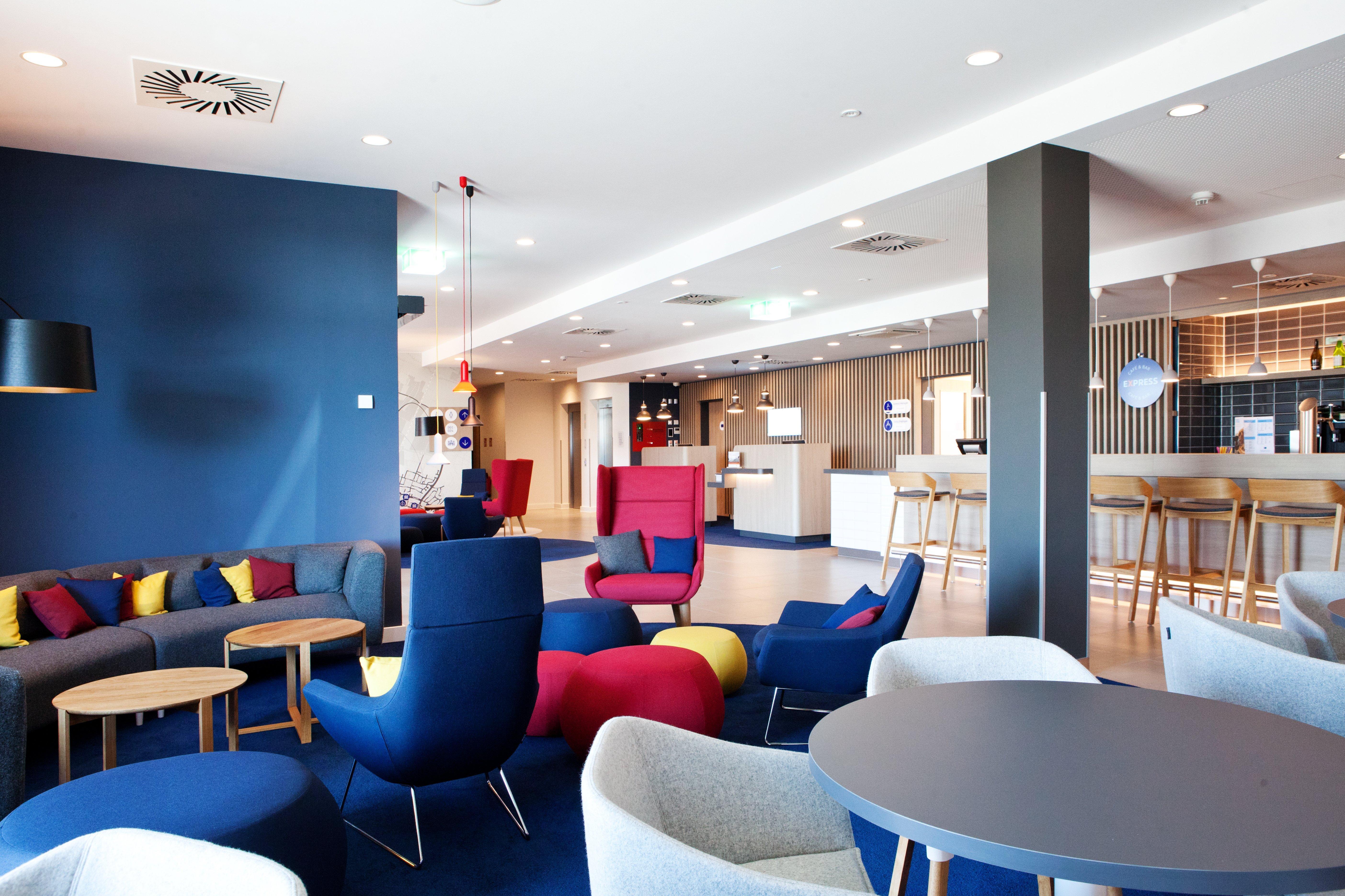 Holiday Inn Express - Ringsheim By Ihg Exteriör bild