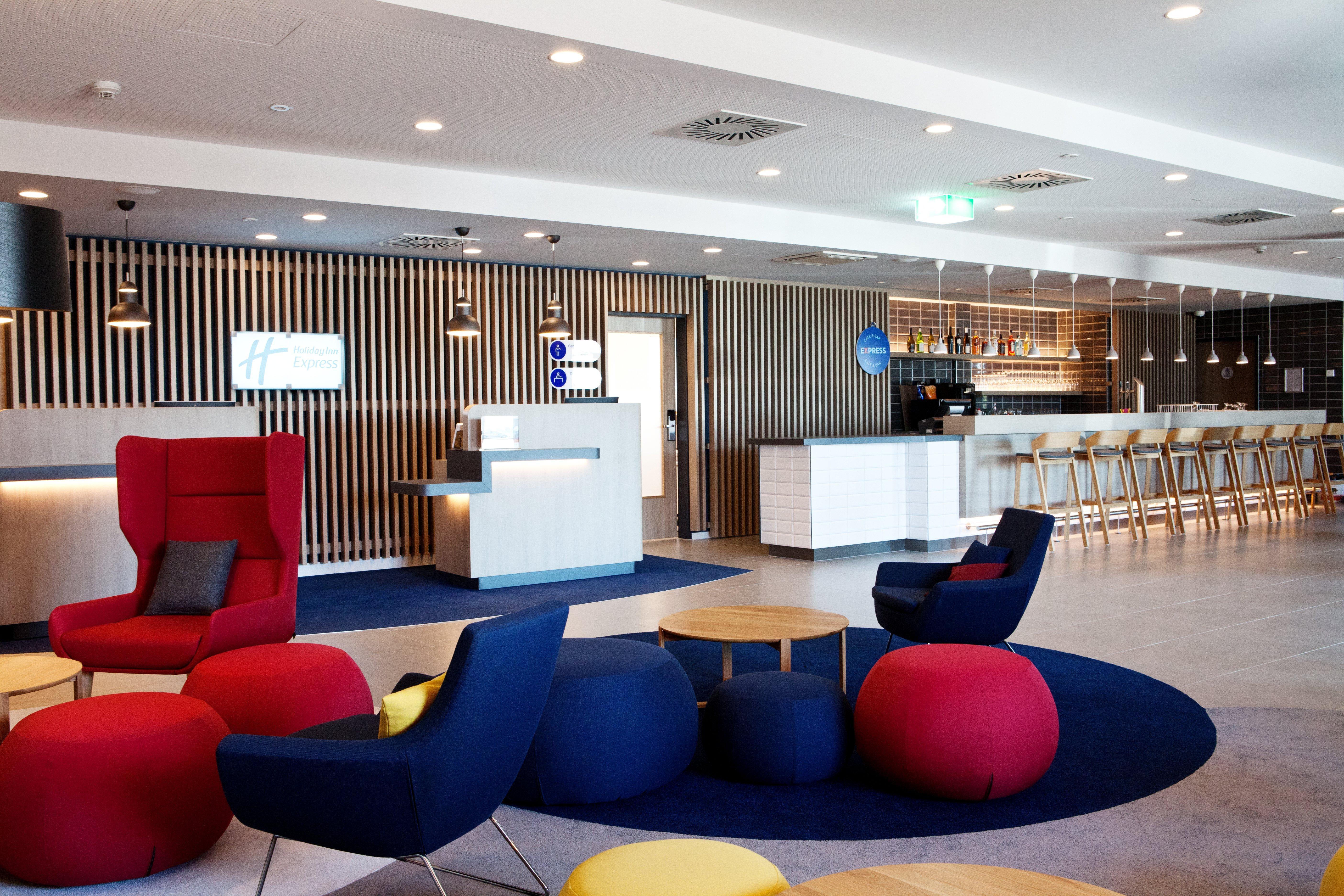 Holiday Inn Express - Ringsheim By Ihg Exteriör bild