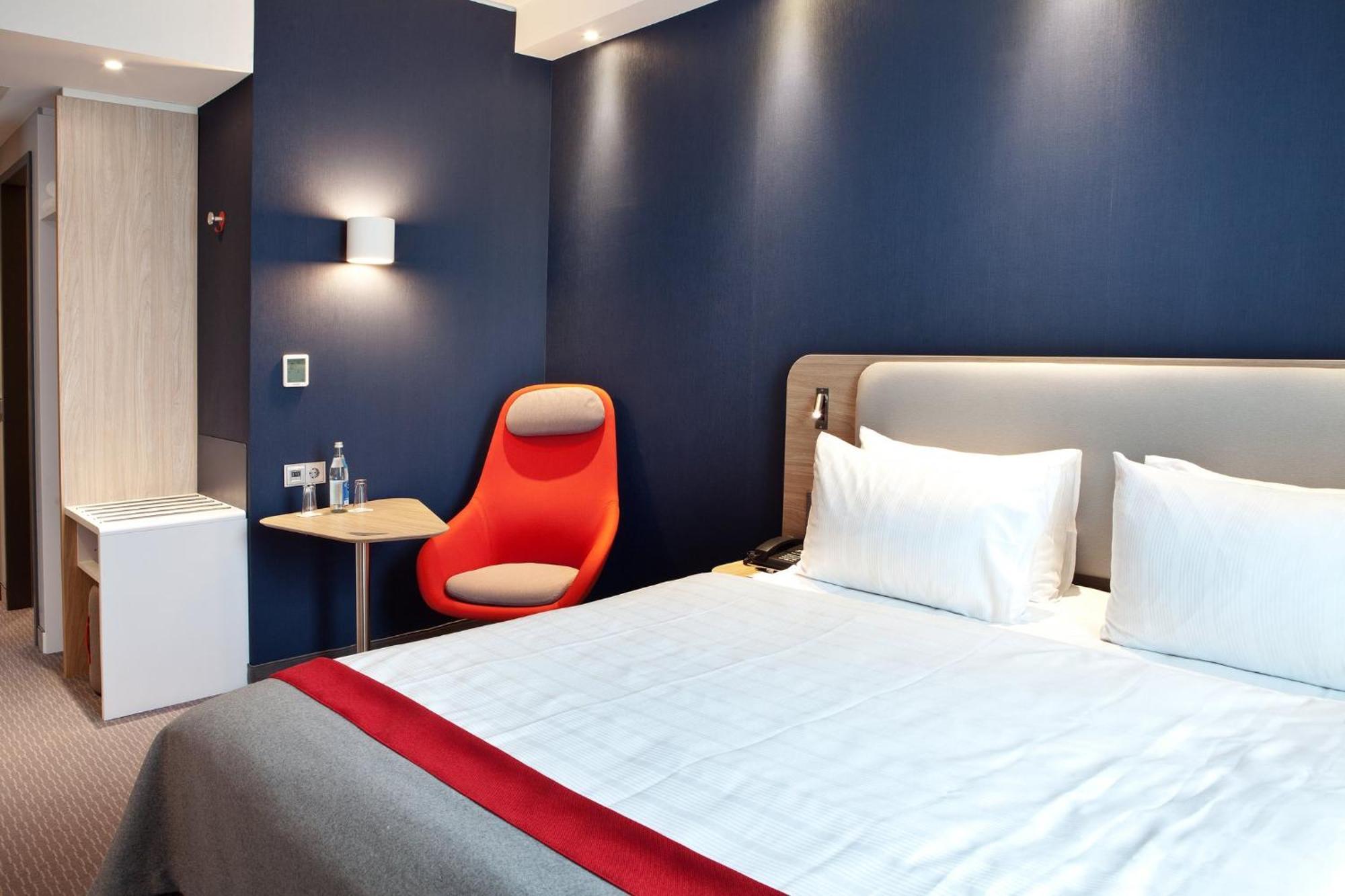 Holiday Inn Express - Ringsheim By Ihg Exteriör bild