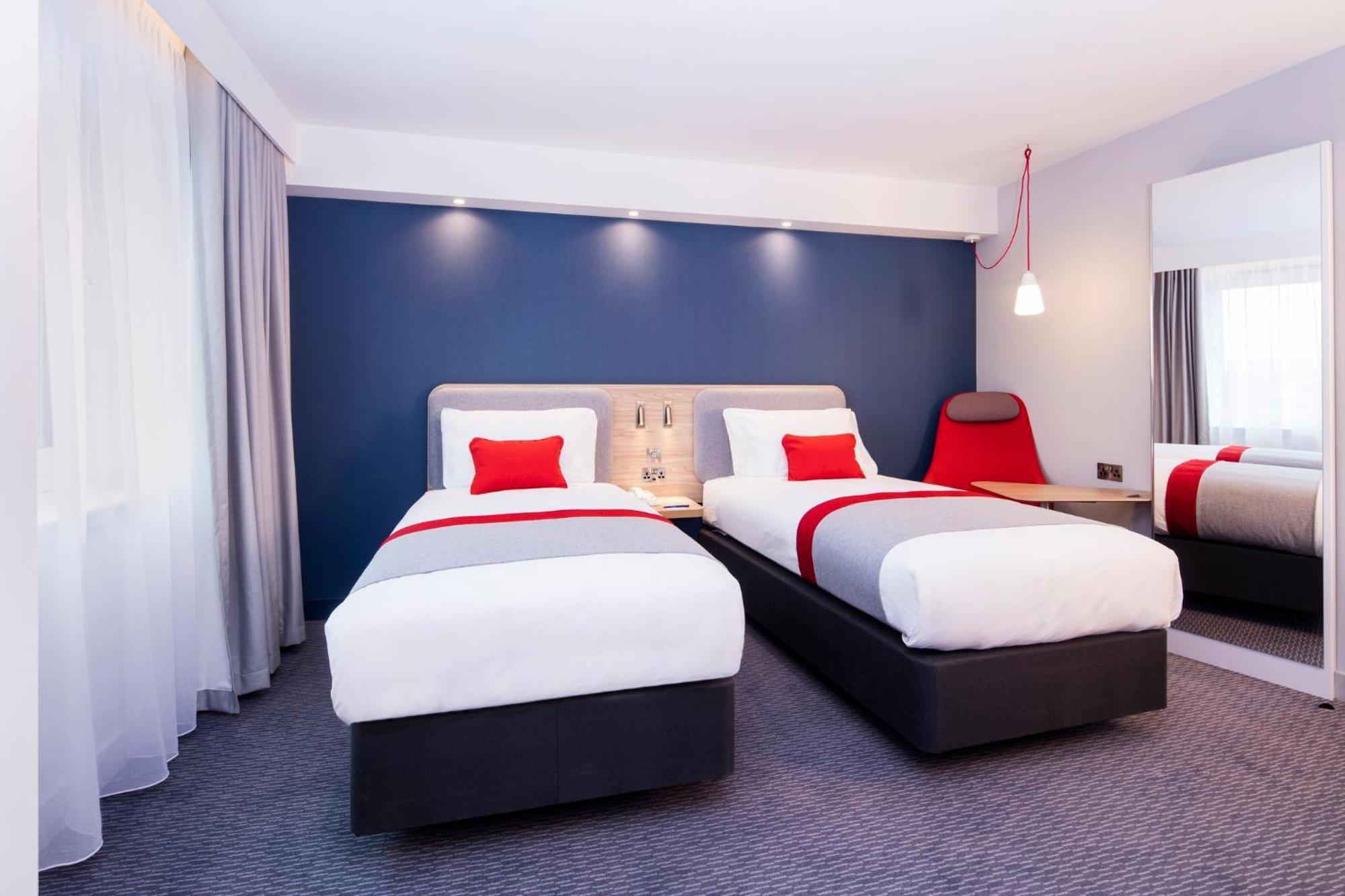 Holiday Inn Express - Ringsheim By Ihg Exteriör bild